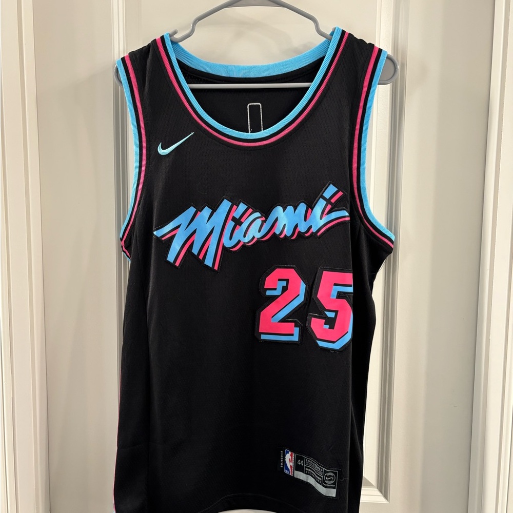 Nike Miami Kendrick Nunn Basketball Jersey